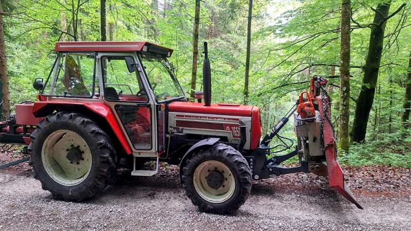 PŘEDNÍ HYDRAULIKA TRAKTORU 2KAT PRO TRAKTOR 1500KG