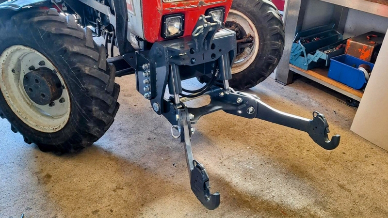 PŘEDNÍ HYDRAULIKA TRAKTORU 2KAT PRO TRAKTOR 1500KG