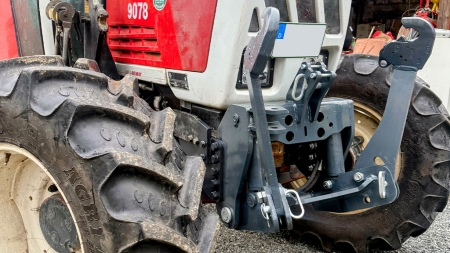 UNIVERZALNI KIT PREDNJA ČELNA HIDRAVLIKA 2KAT ZA TRAKTOR 1500kg