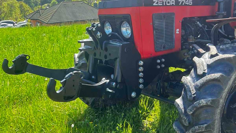 PŘEDNÍ HYDRAULIKA TRAKTORU 2KAT PRO TRAKTOR 1500KG